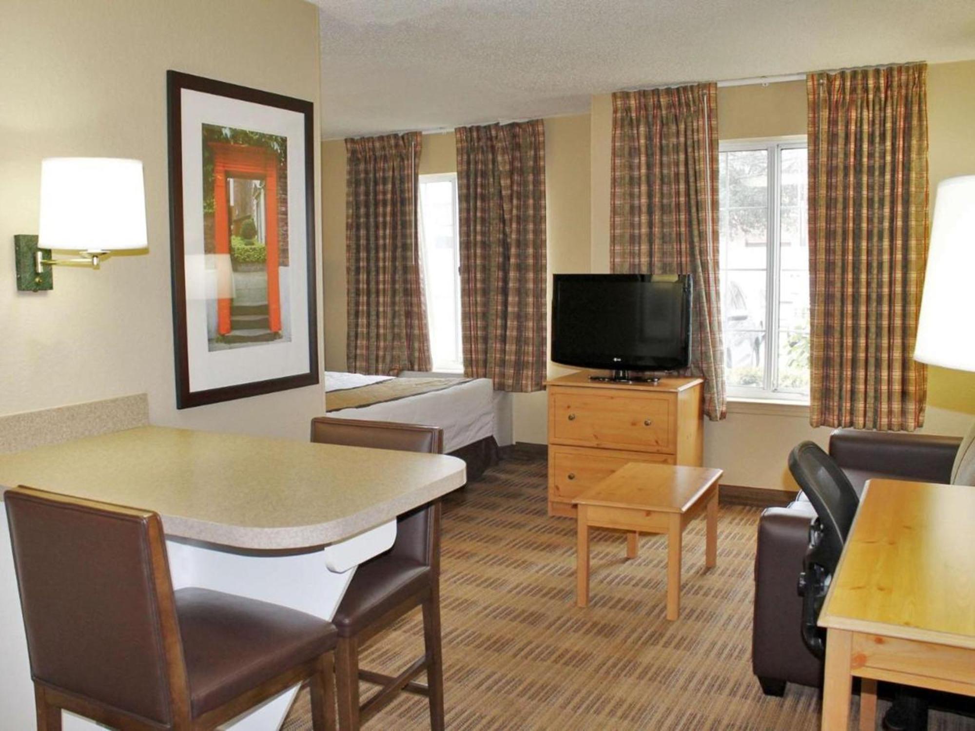 Beachwood Extended Suites Orange Esterno foto